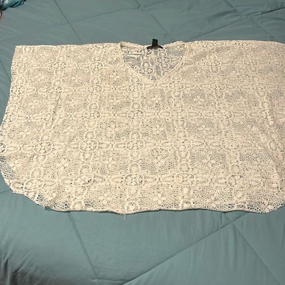 Cover up size L - Picture 1 of 3